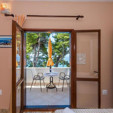 Apartments Verica - 15 M From Beach Krilo Exteriör bild