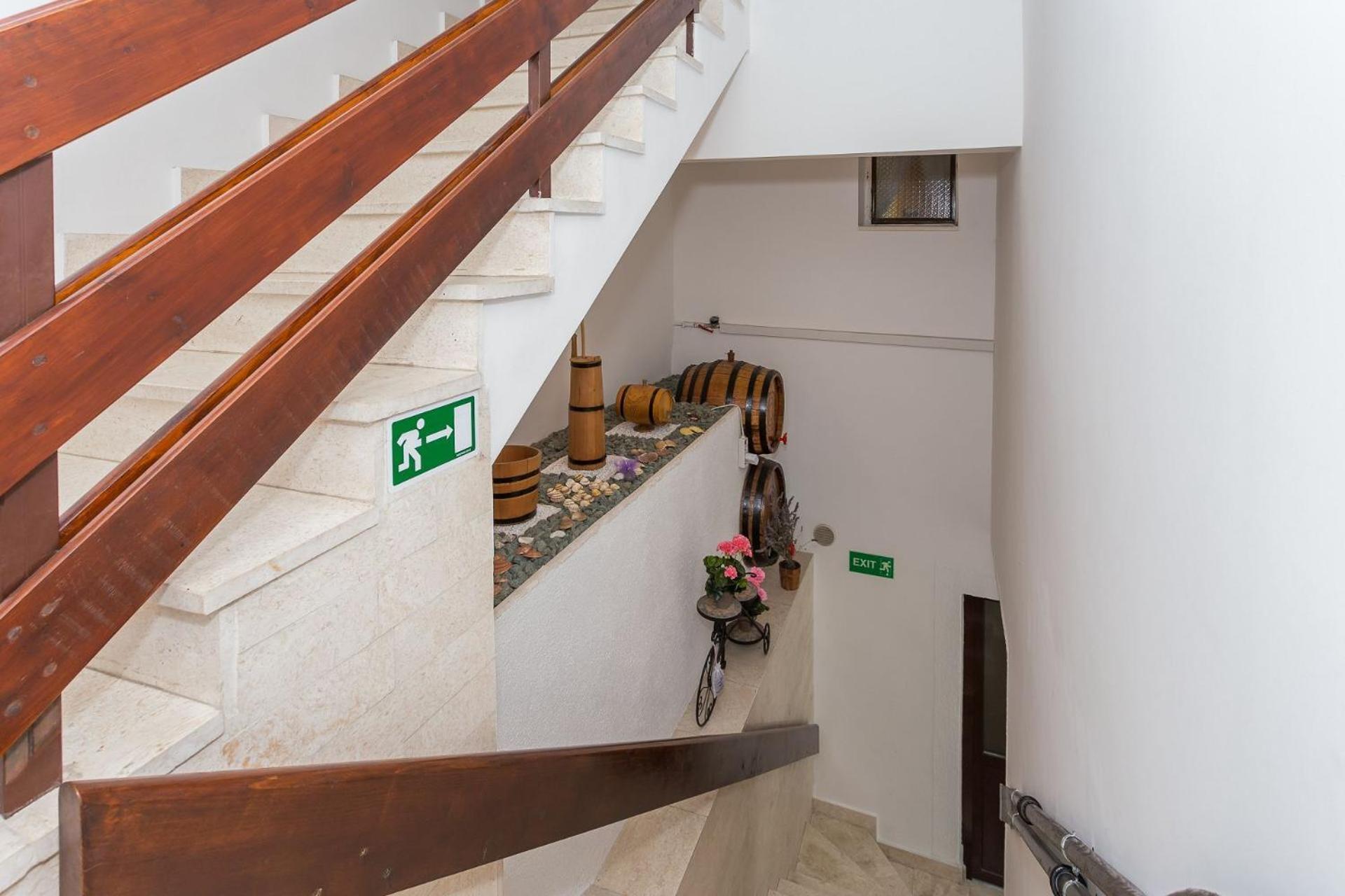 Apartments Verica - 15 M From Beach Krilo Exteriör bild