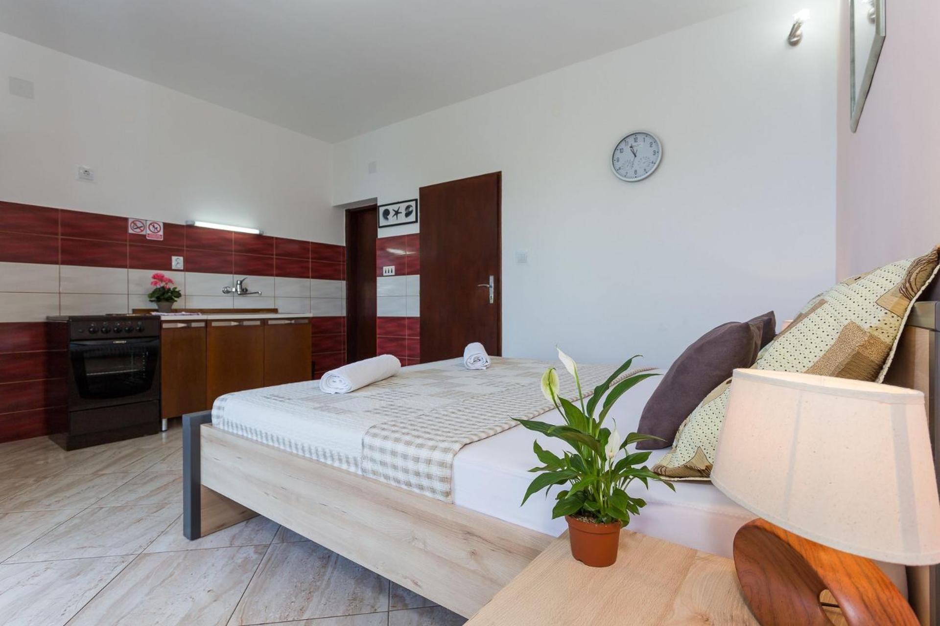 Apartments Verica - 15 M From Beach Krilo Exteriör bild