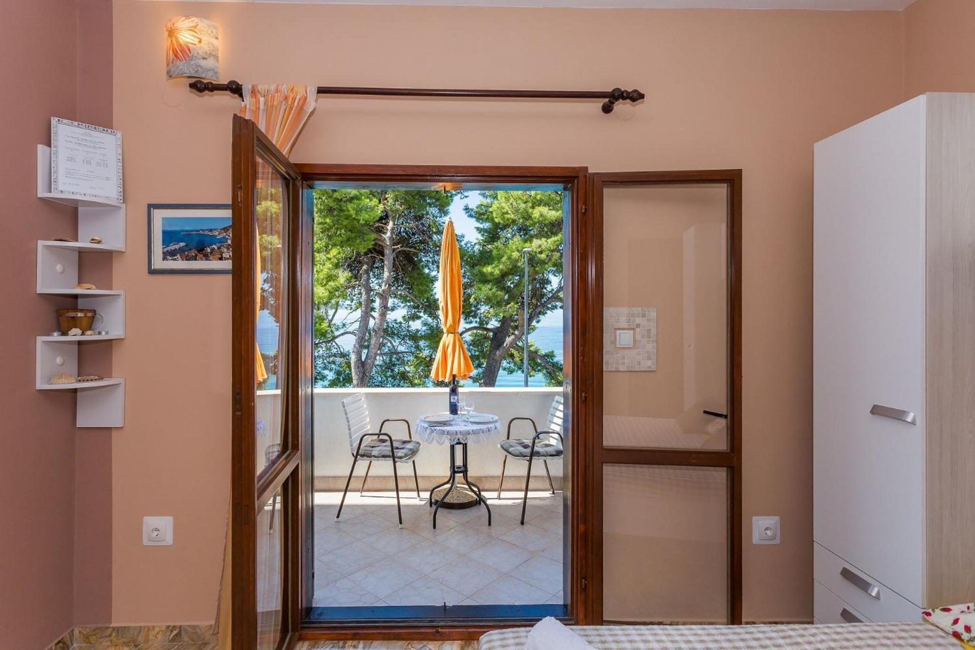 Apartments Verica - 15 M From Beach Krilo Exteriör bild