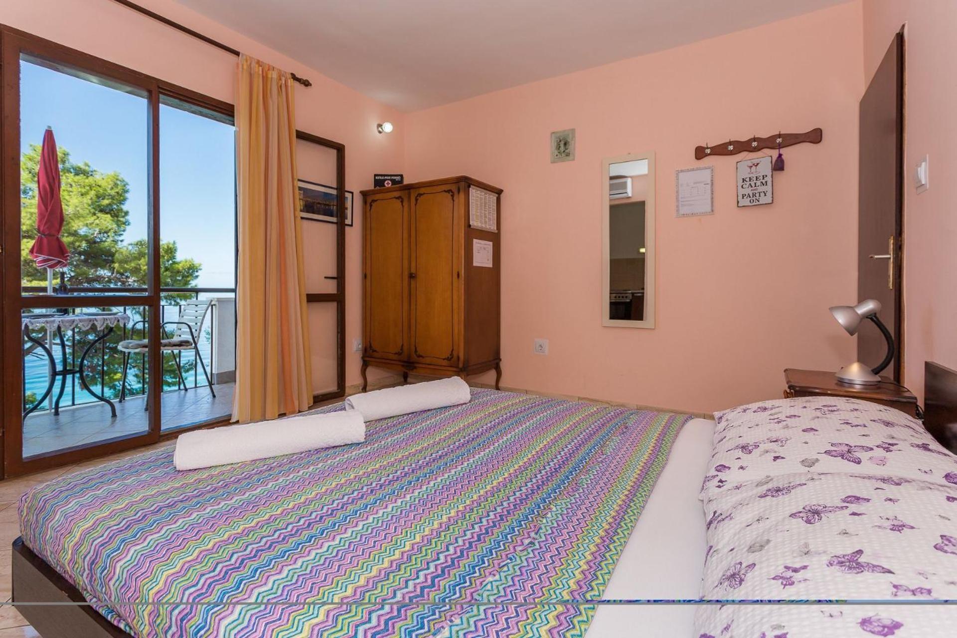 Apartments Verica - 15 M From Beach Krilo Exteriör bild
